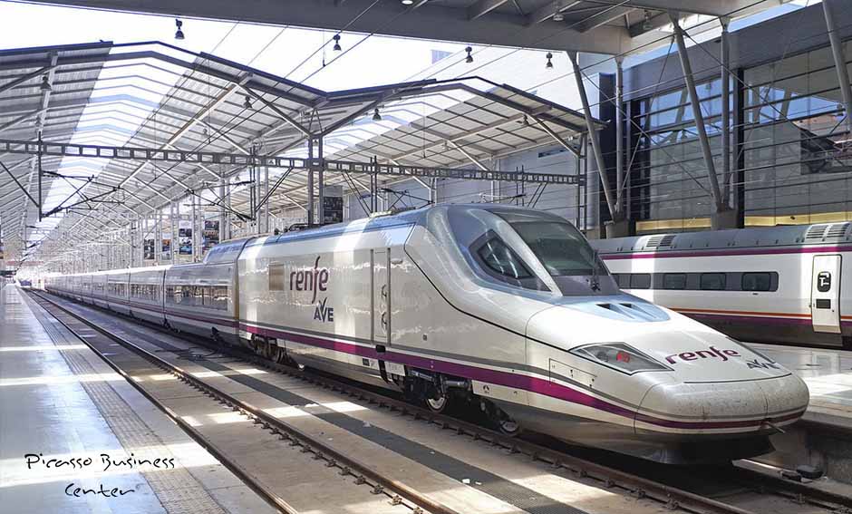 Barcelona um 6:01 Uhr, Madrid um 2:55 Uhr mit dem Hochgeschwindigkeitszug Renfe AVE Barcelona-Madrid-Malaga
